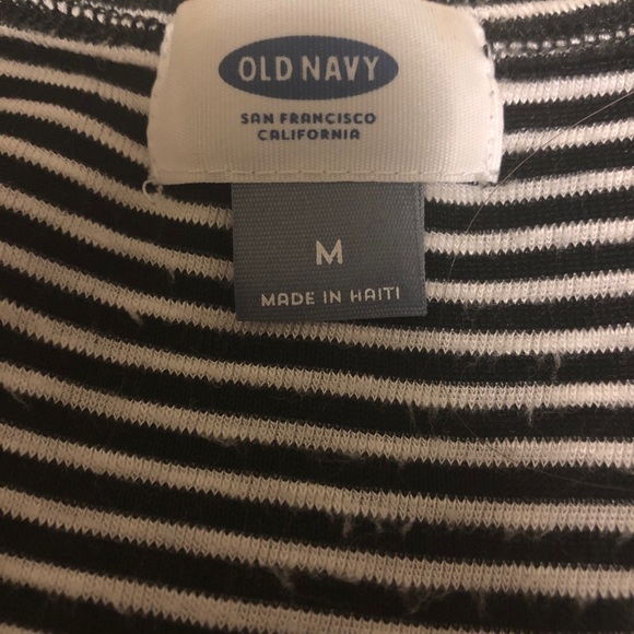 Old Navy Tank Top 👏🏼✨ - Picture 2 of 4